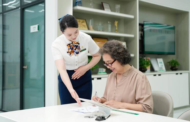 康民医保卡怎么取现银行卡余额，很多人都搞错了